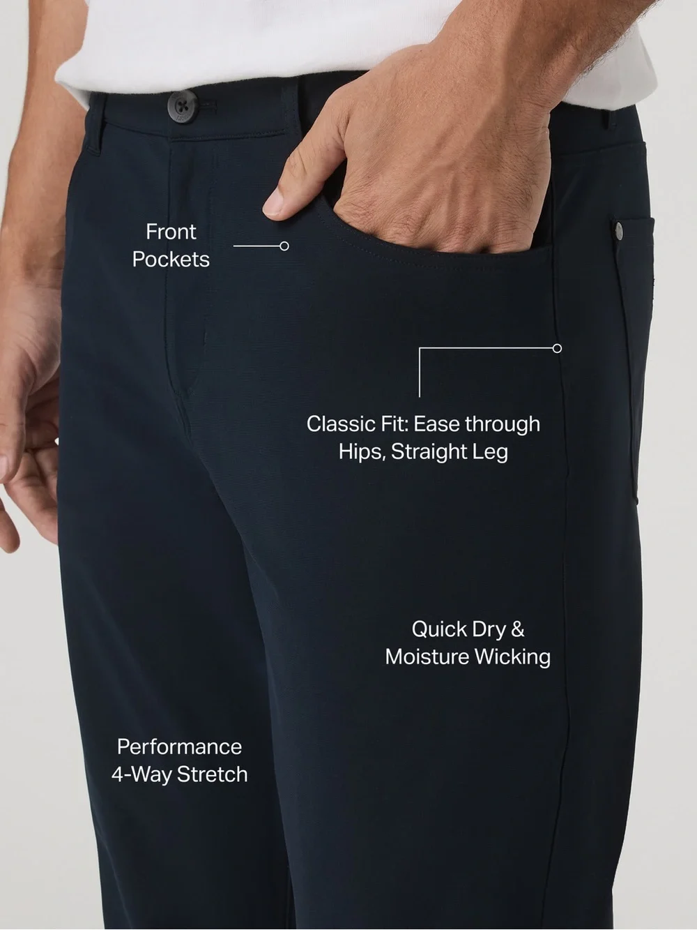 Vuori Men's Relaxed Jeans in Dark Navy